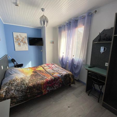 Hotel Le Bambi 보므 레 다므 외부 사진