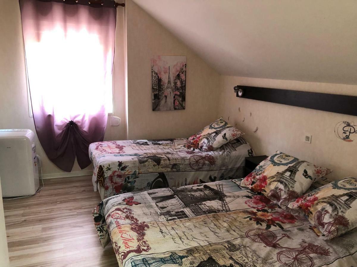 Hotel Le Bambi 보므 레 다므 외부 사진